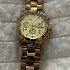 MICHAEL KORS watch